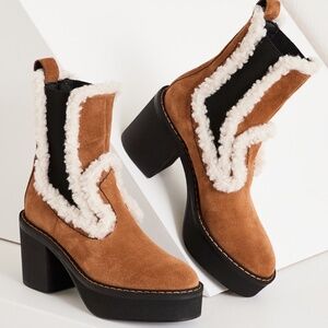 N°21 Suede pull on boots with shearling accent Size 38